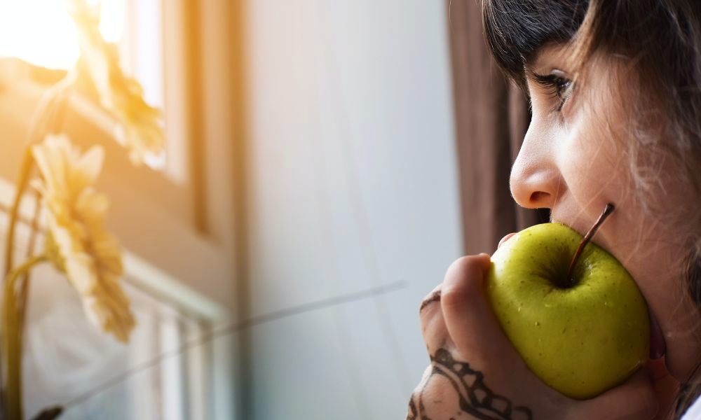 Eating with your mouth open will make your food taste better, according to Oxford University 