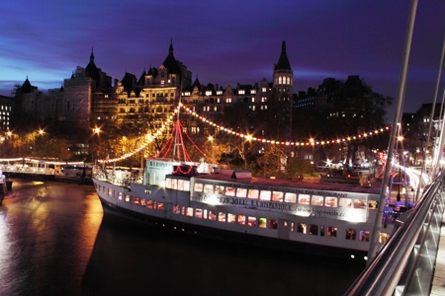 riverboat dining london